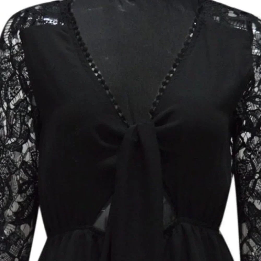 Lacey Sleeved Black Romper - Picture 5 of 6